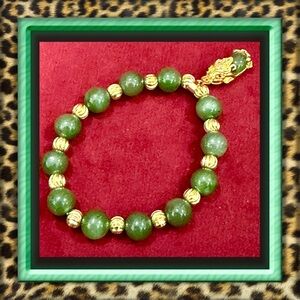 👑✅PRICE FIRM✅ LUCKY🍀 Faux Jade Pixiu Stretch Bracelet